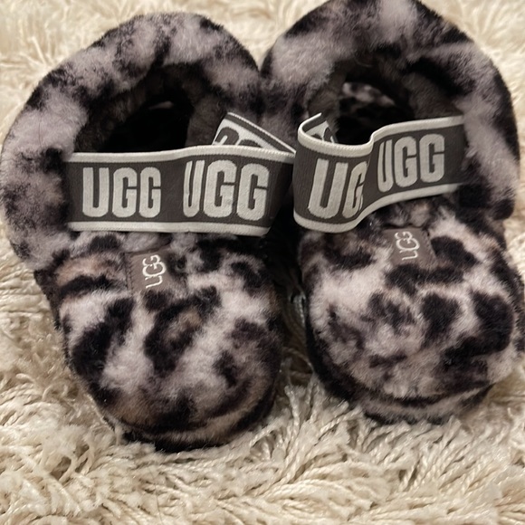 RARE - Leopard Fluff Slides Slippers Sandal SIZE 5 GRAY - Limited Edition - Picture 2 of 6